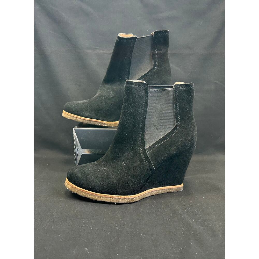 Splendid Women's Black Suede Wedge Pull-On Booties SZ 7.5 Casual Dark Academia